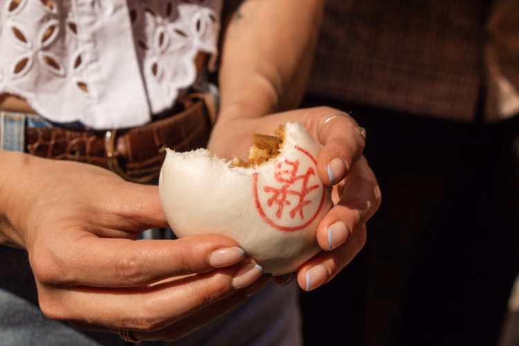 Eating London: Twilight Soho Food Tour with Drinks