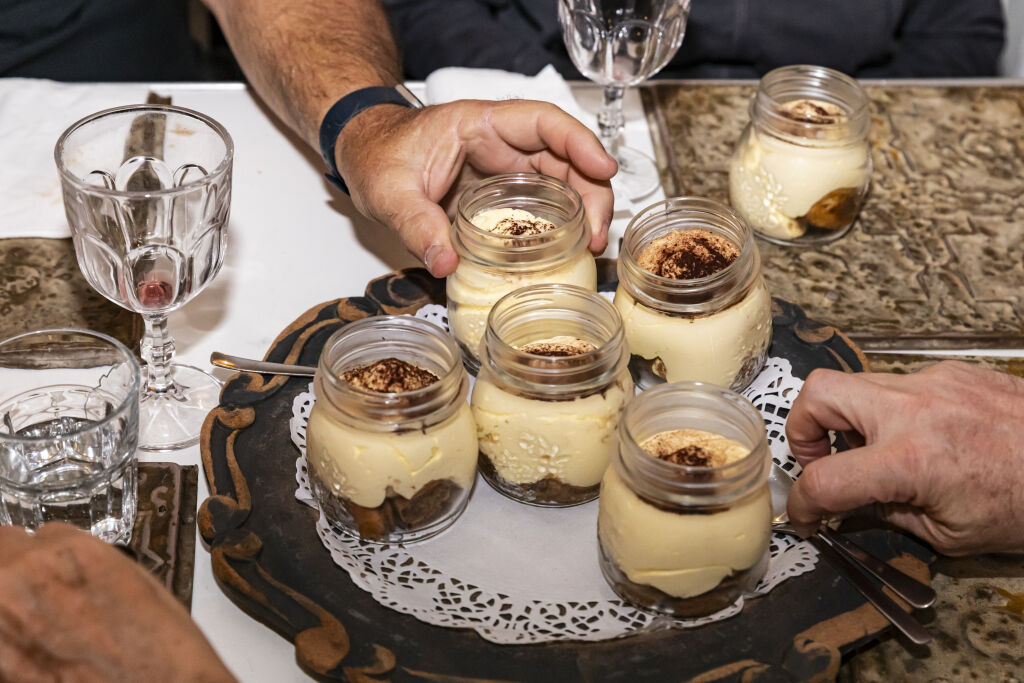 tiramisu_golf_cart