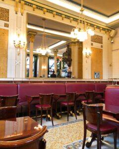les_deux_magots_paris_cafe