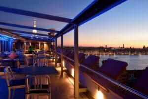 Skyline_Rooftop_Bar_Venice