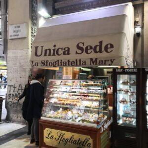 Mary's_Sfogliatella_Naples