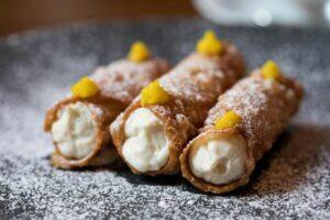 stuffed_cannoli_dessert_sicily