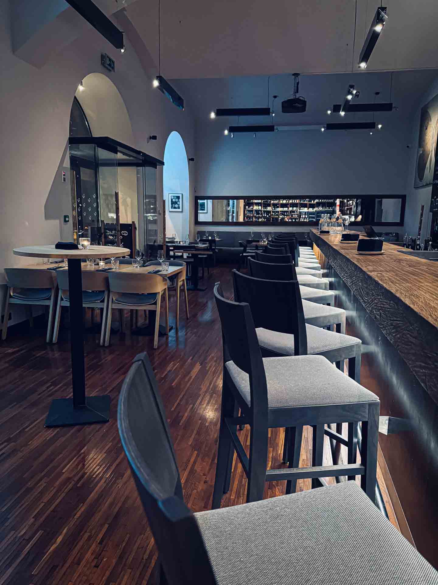 Vinograf_wine_bar_Prague