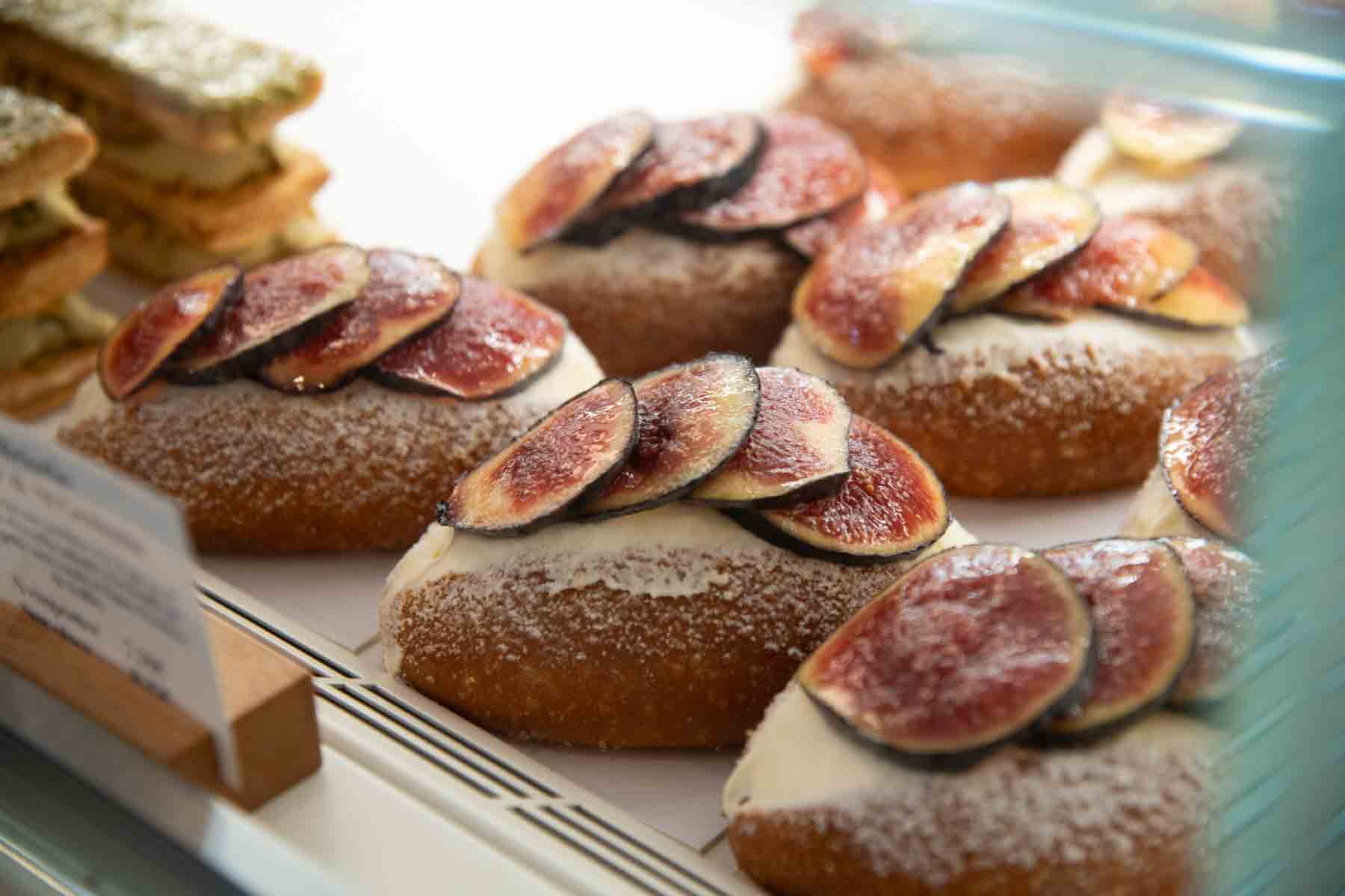 closeup_of_confections_brigat_paris