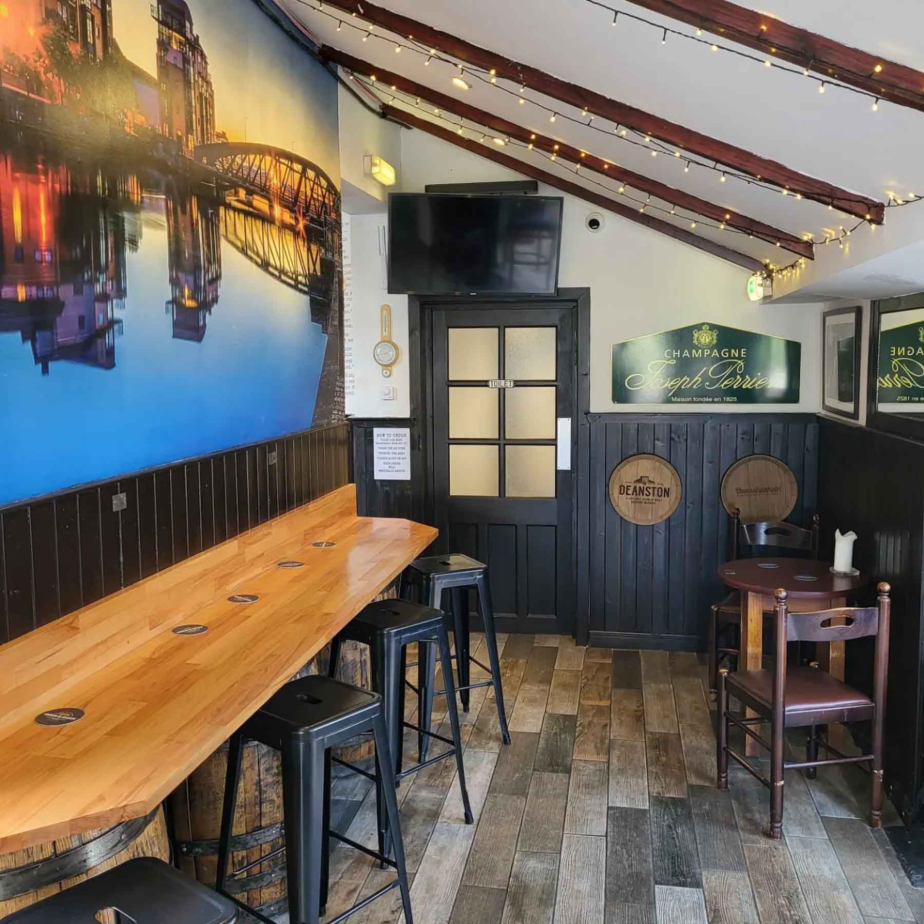 Teuchters_Landing_Edinburgh