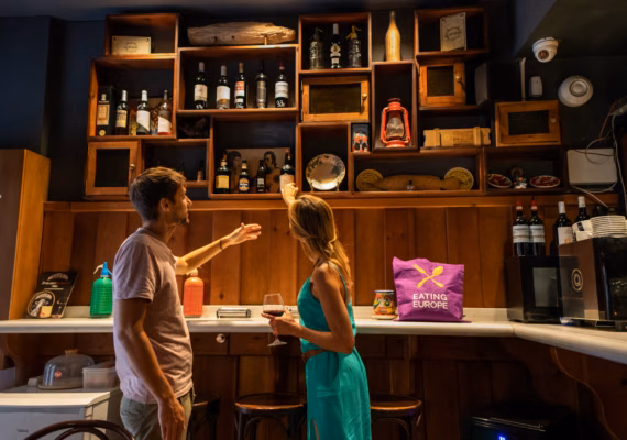 Barcelona Gothic Quarter VIP Tapas & Wine Tour