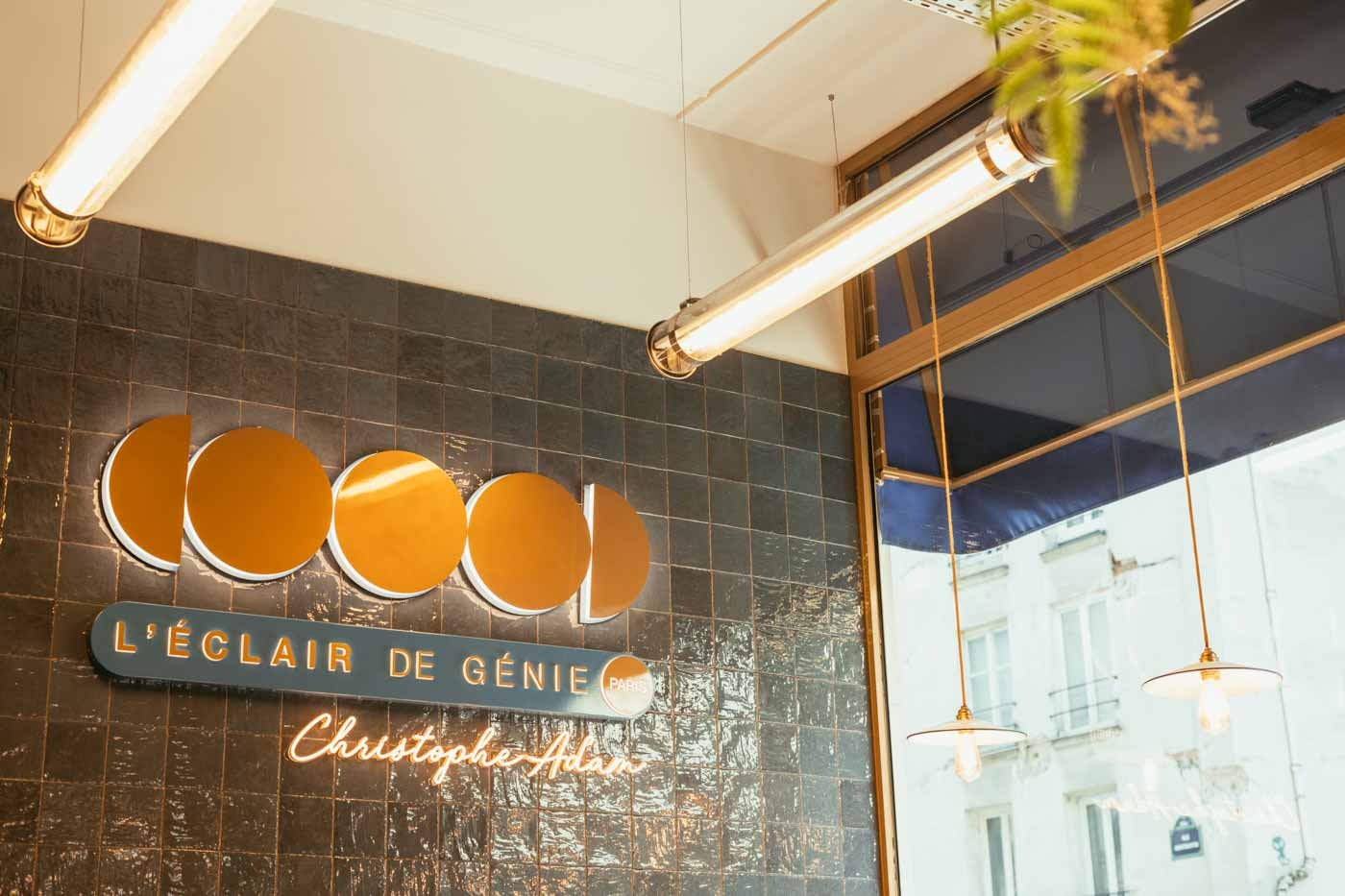 Éclair_de_Génie_interior_Paris