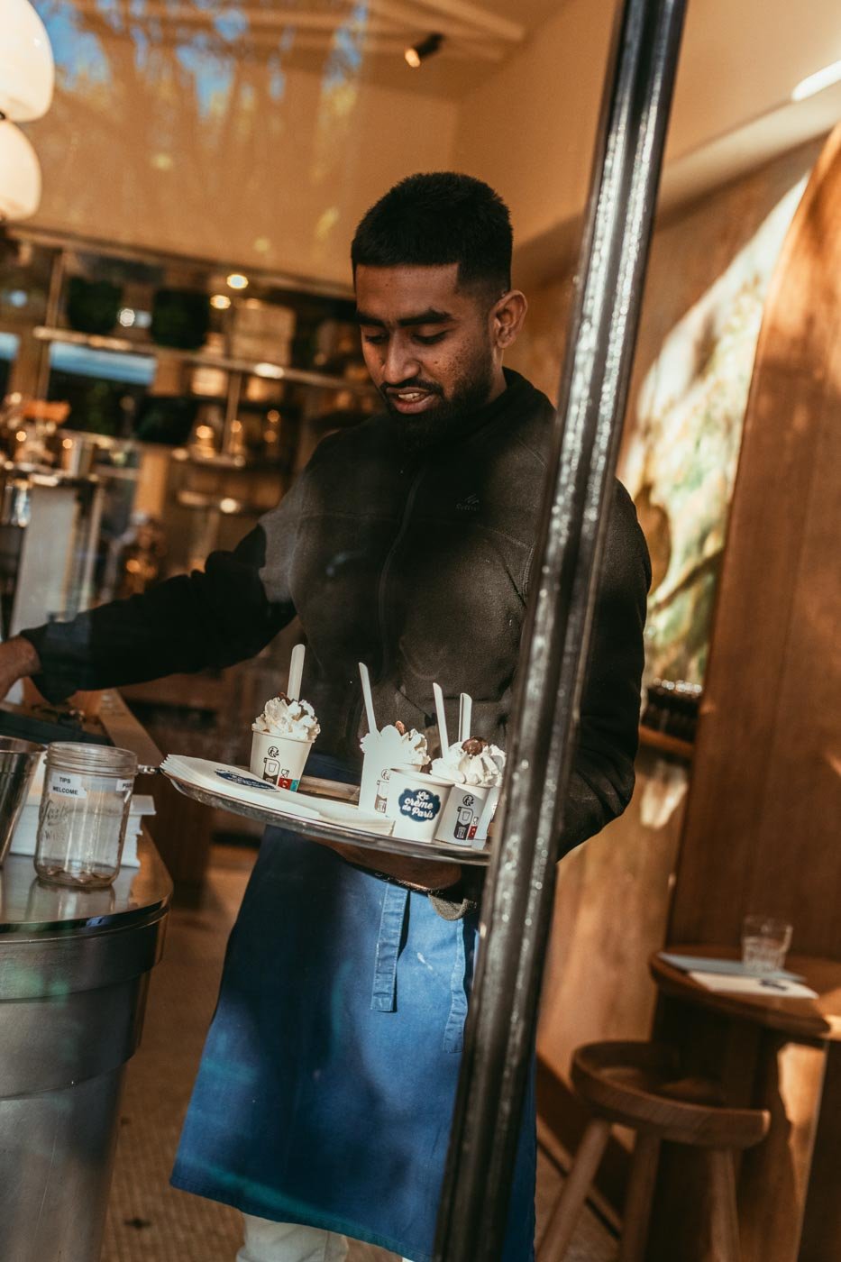 Staff_at_Creme_du_Palais_Royale_Paris