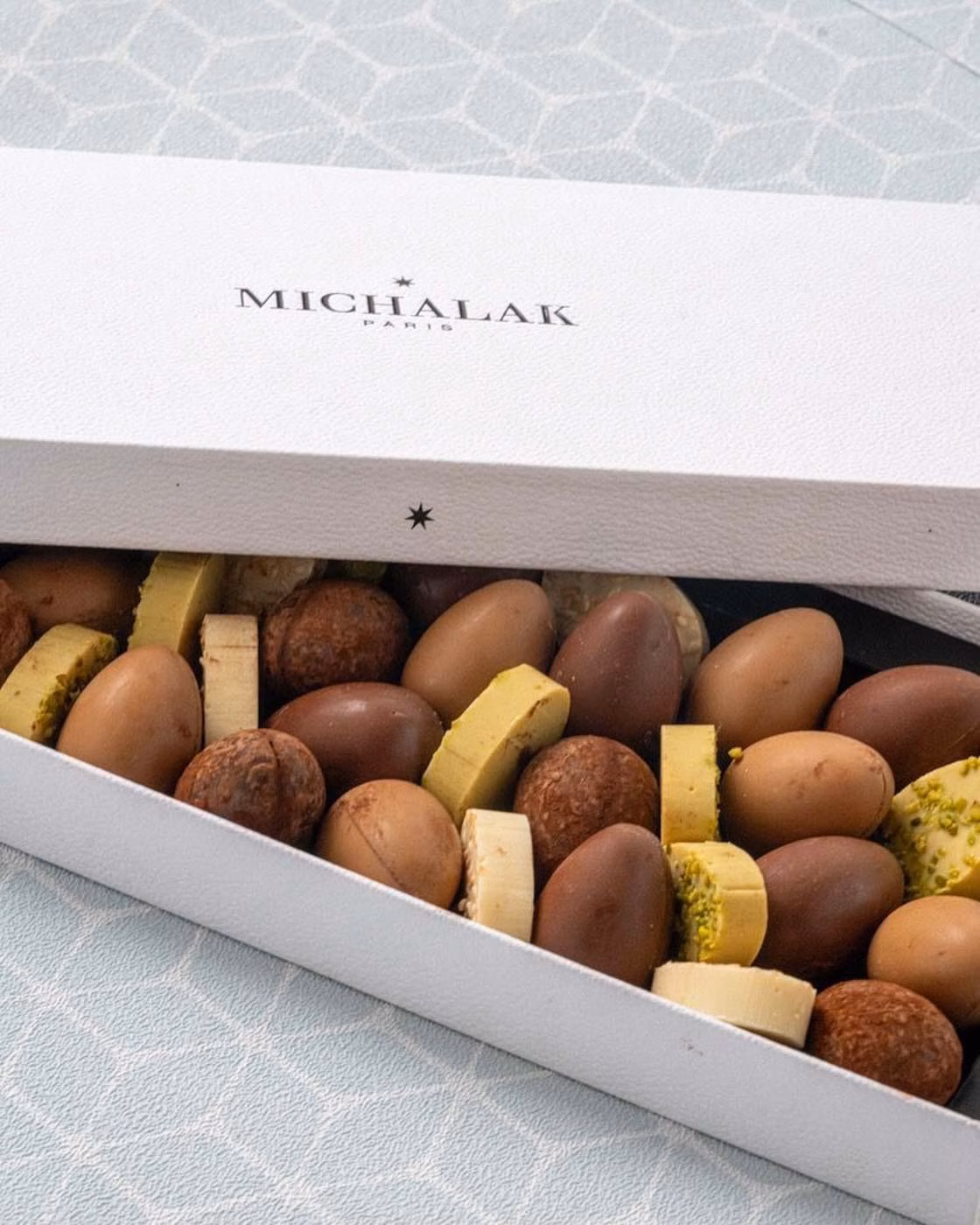 Box_of_chocolates_Michalak_Bac_Paris