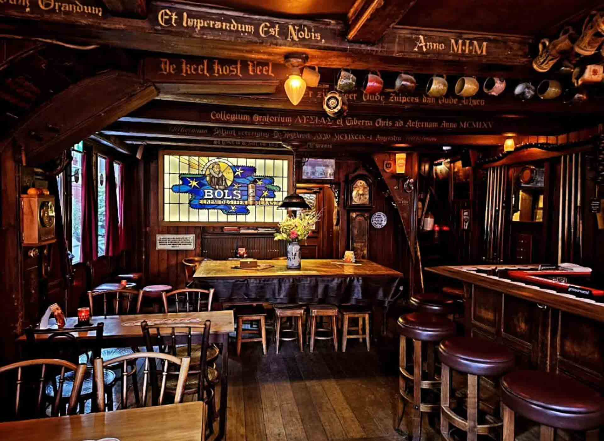 seating_area_inside_Cafe_Chris_Amsterdam